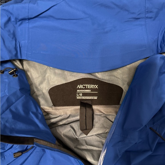 Arc’teryx Beta LT Hardshell Blue Zip Up Men’s Large - Picture 4 of 4